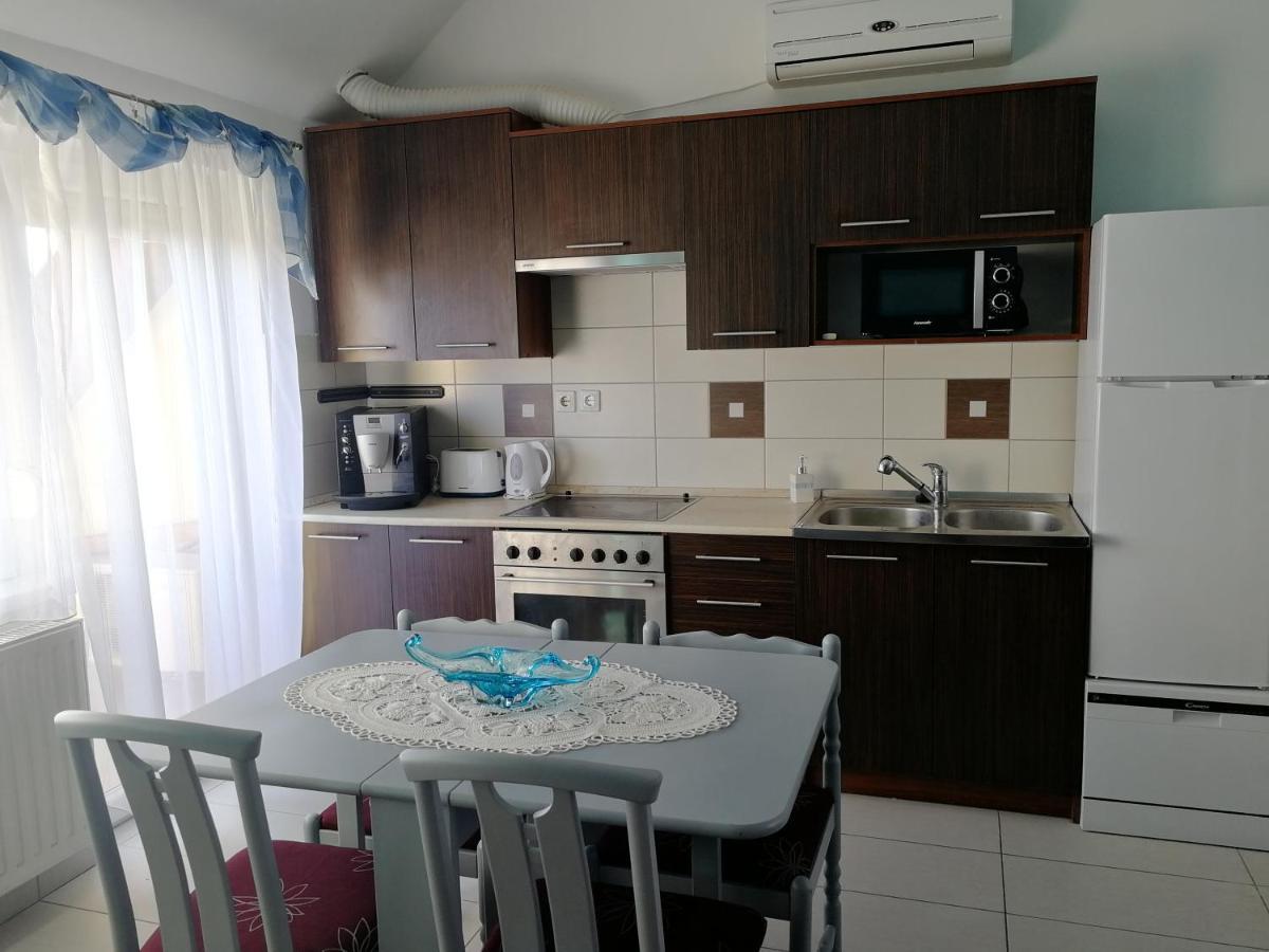 Ferienwohnung Blue Apartman Makó Exterior foto